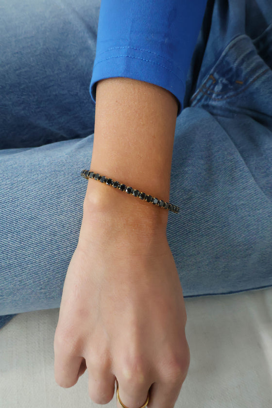 Stretchy Onyx Bracelet